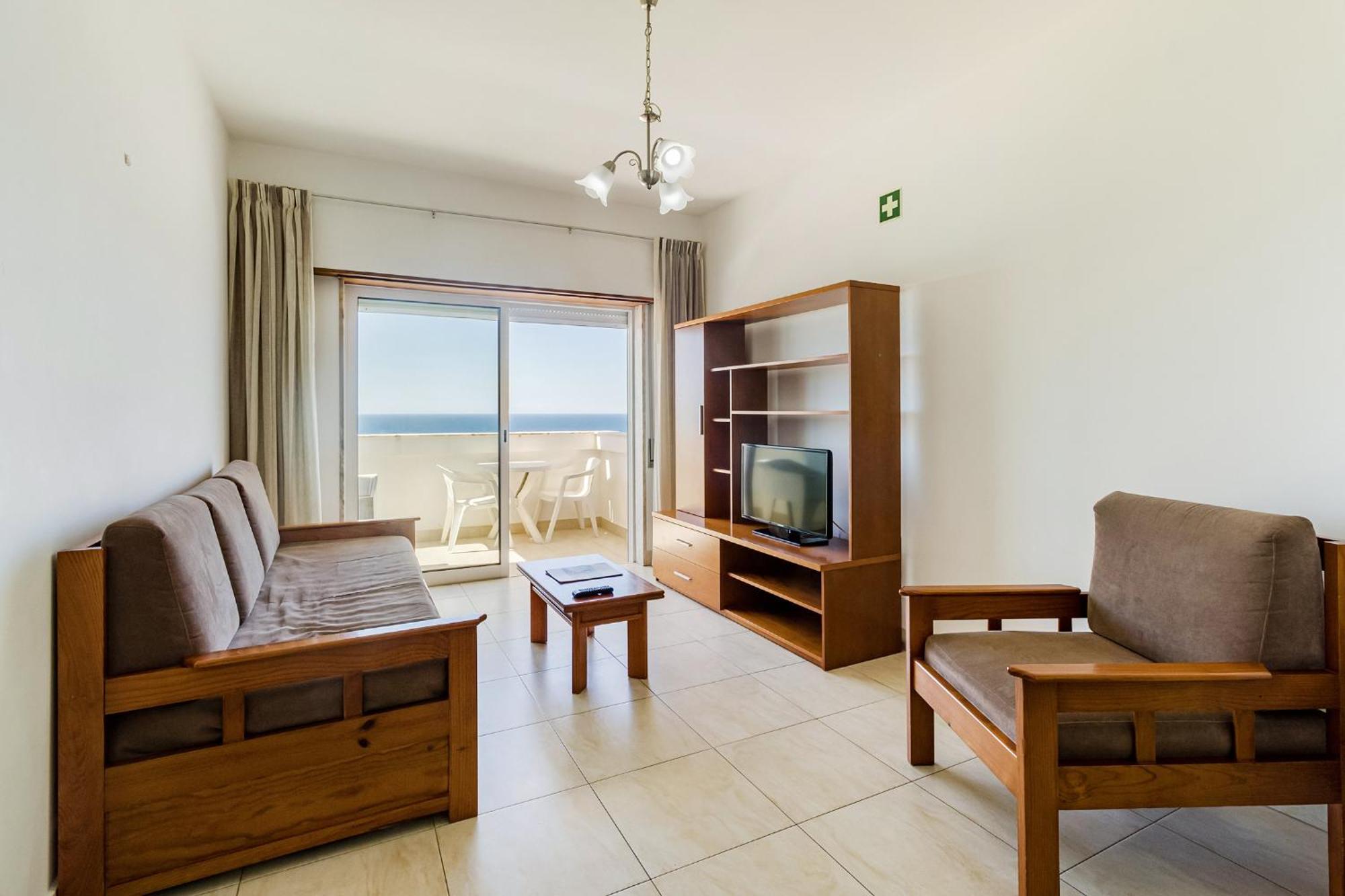 Torres Mira Praia By Garvetur Quarteira Exterior photo